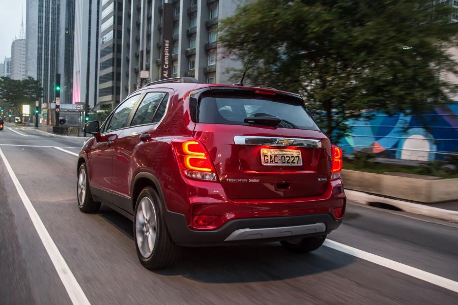 Chevrolet Tracker Premier 2017 года  (фото 5 из 10)